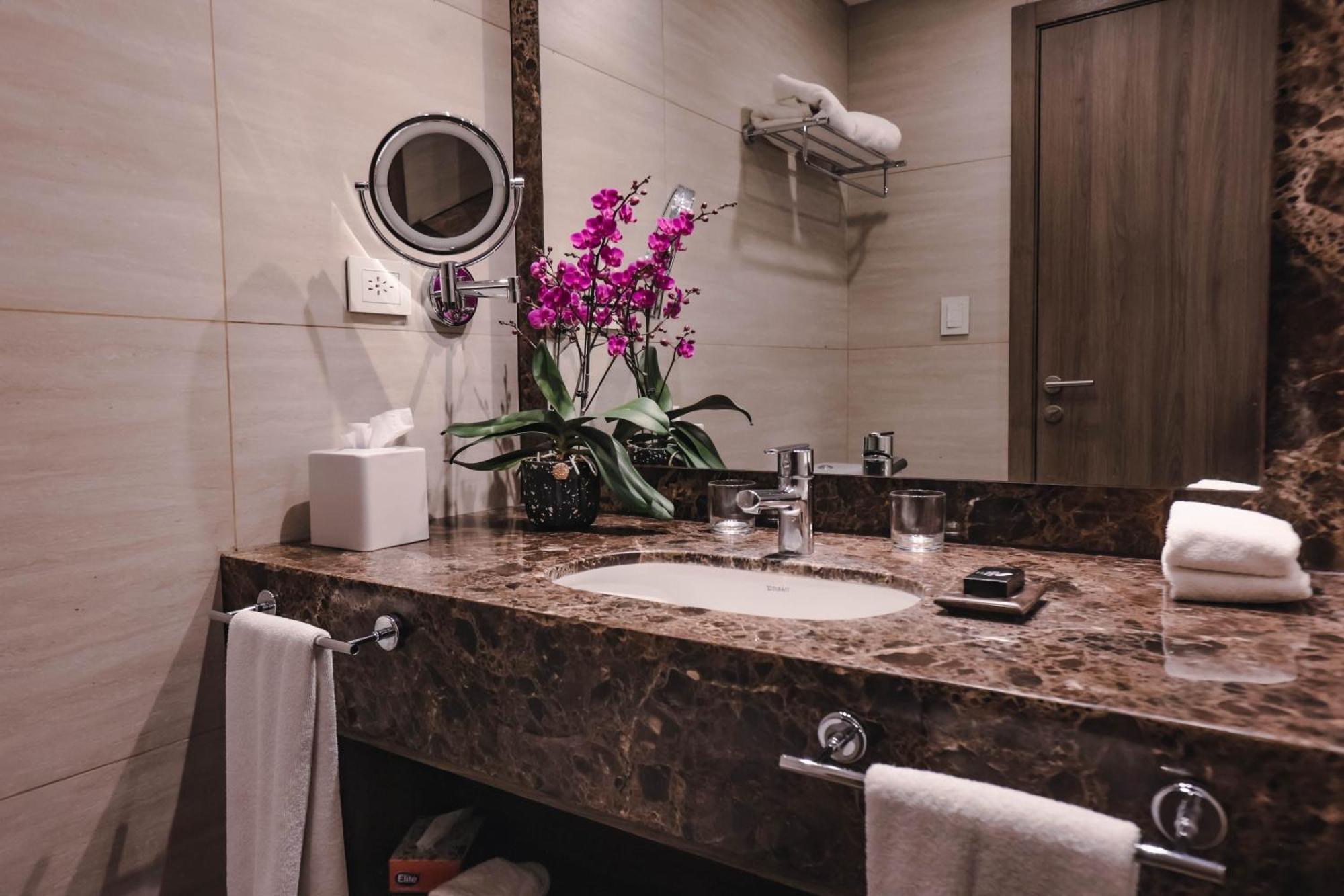 Paseo La Galeria Hotel & Suites Asuncion Extérieur photo